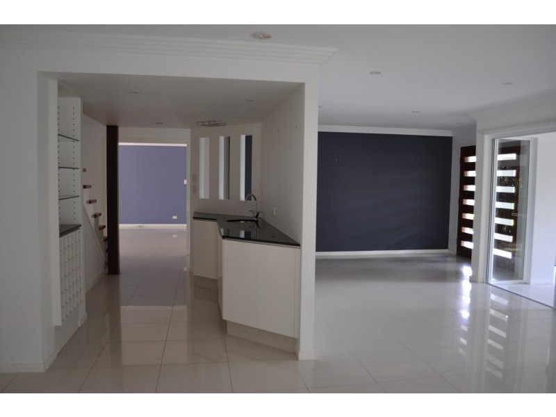 10 Georgina Street, Oxenford QLD 4210