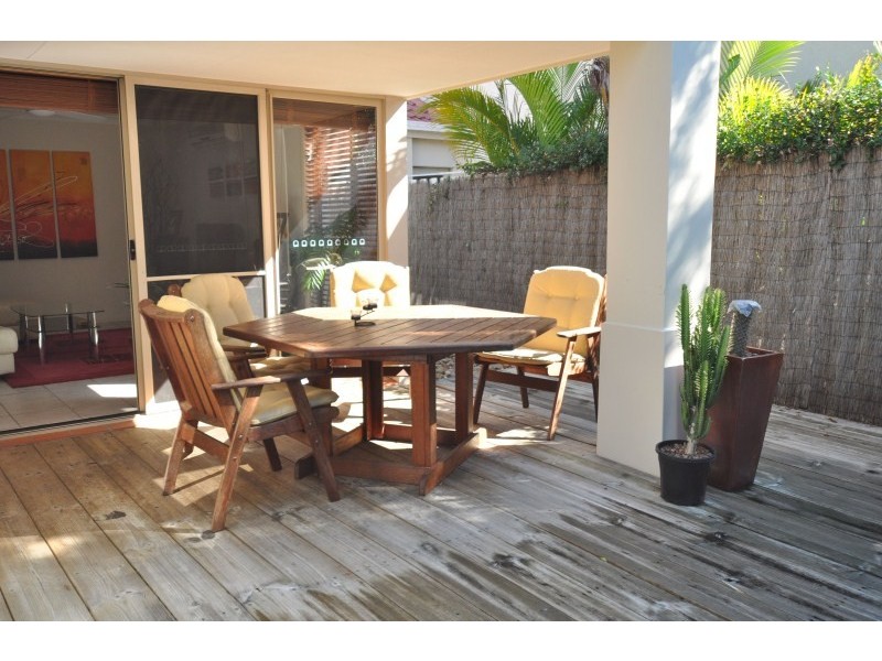 42 Marble Arch Place, Arundel QLD 4214