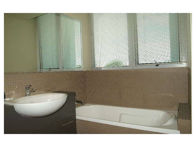 309/360 Marine Parade, Labrador QLD 4215