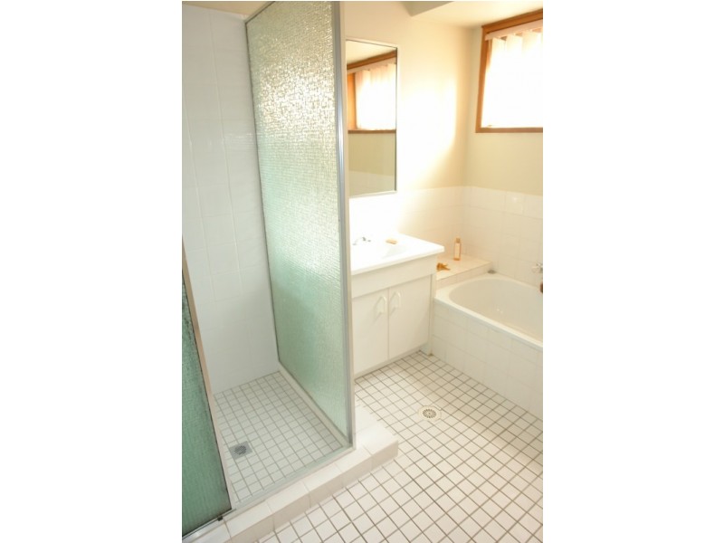 1/66 Kangaroo Avenue, Coombabah QLD 4216