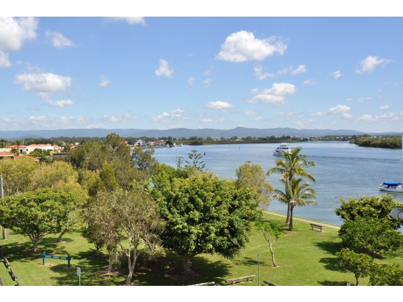 24/8 Paradise Parade, Paradise Point QLD 4216