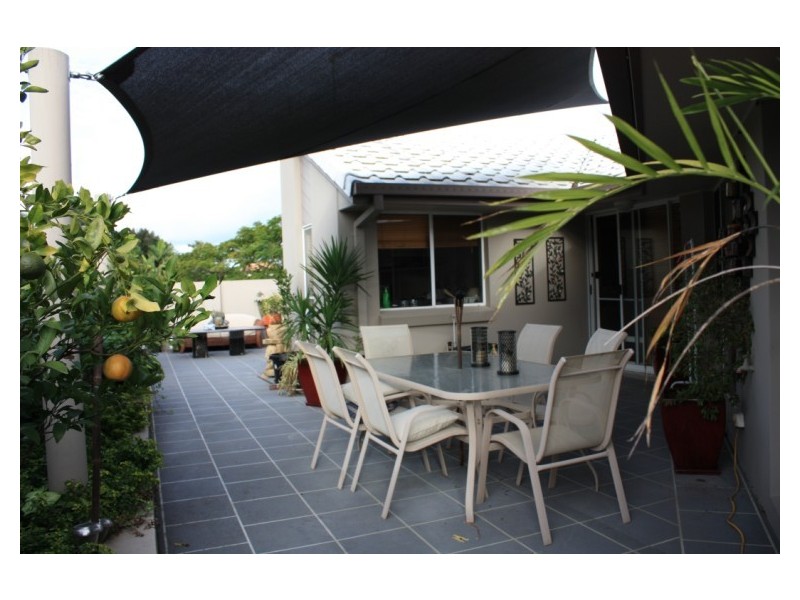 17 Parkwood Boulevarde, Parkwood QLD 4214