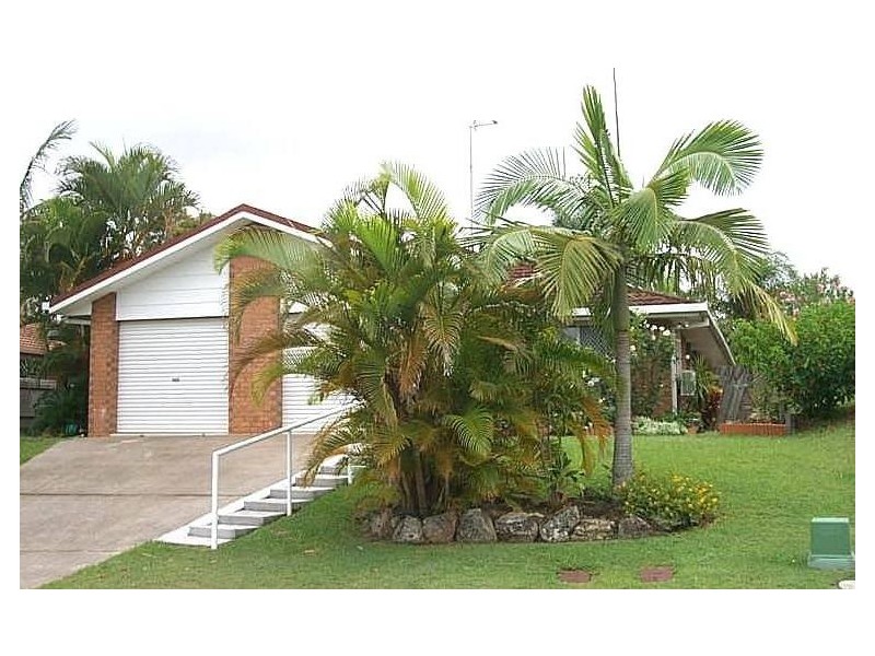 2/8 Ash Court, Arundel QLD 4214