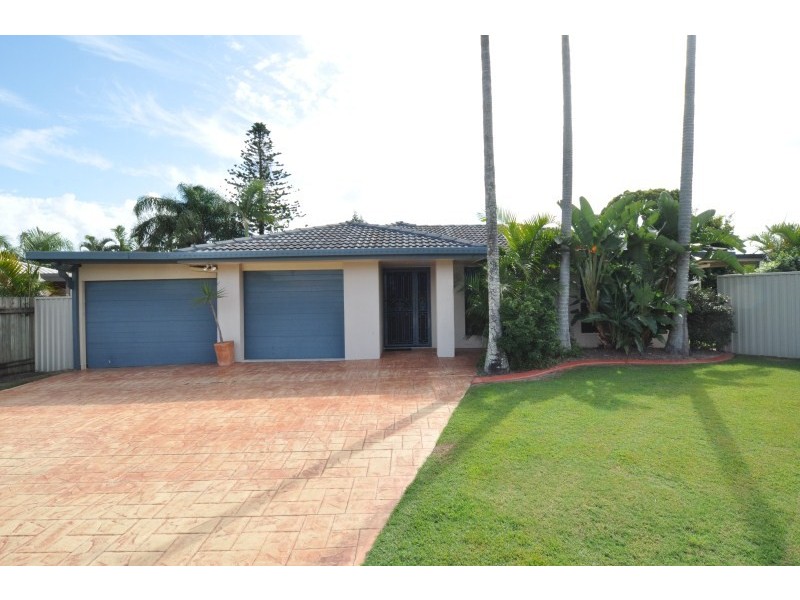 12 Koitaki Court, Runaway Bay QLD 4216