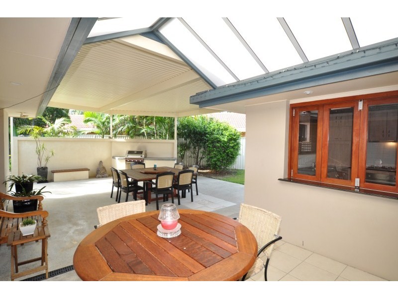 12 Koitaki Court, Runaway Bay QLD 4216
