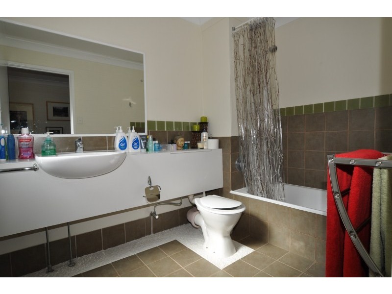 4/77 Government Road, Labrador QLD 4215