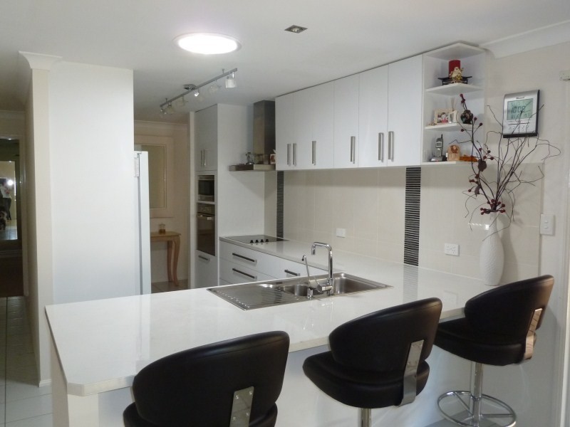 11 Waranga Way, Coombabah QLD 4216