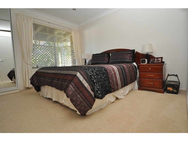 11 Waranga Way, Coombabah QLD 4216