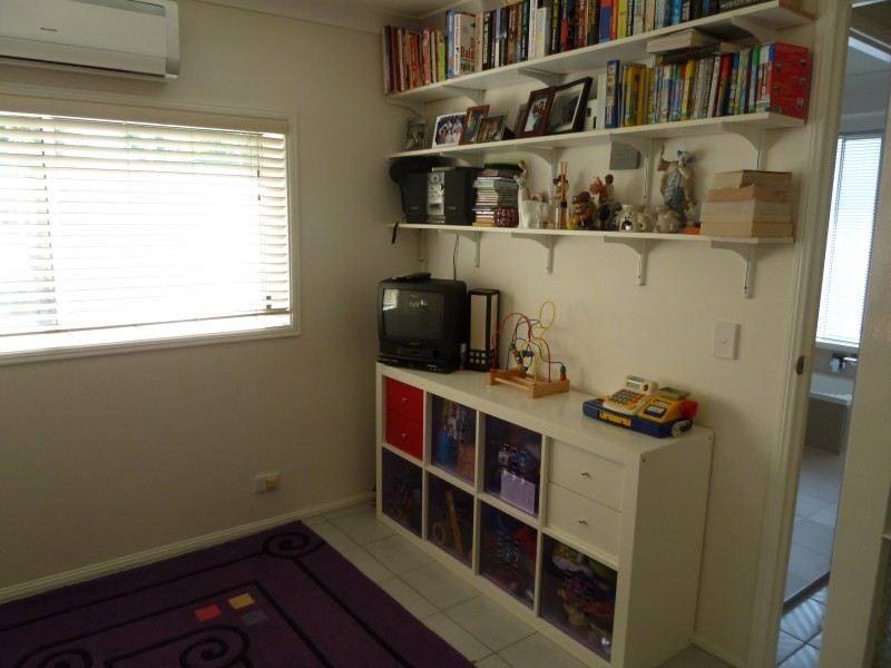 11 Waranga Way, Coombabah QLD 4216