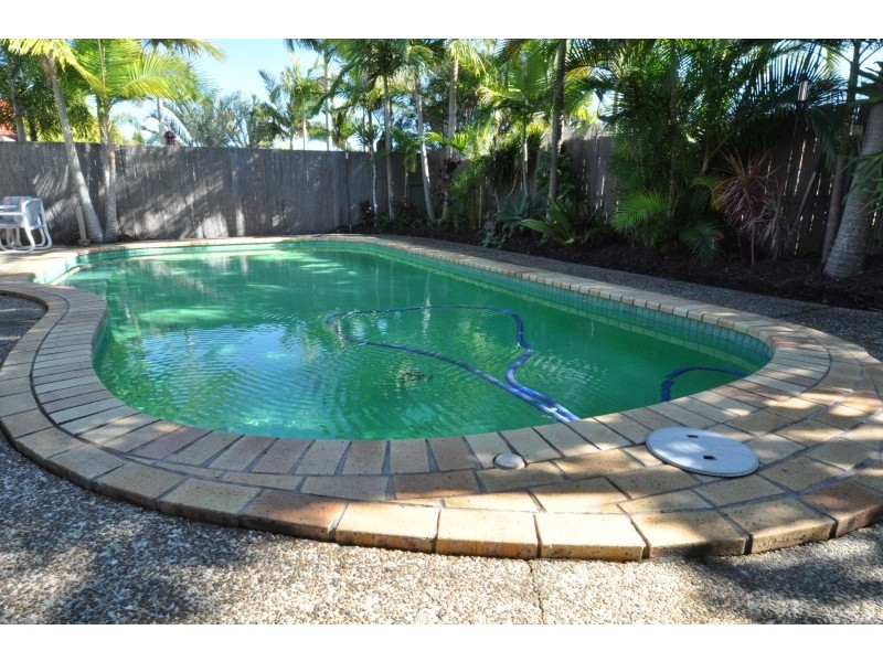 11 Waranga Way, Coombabah QLD 4216