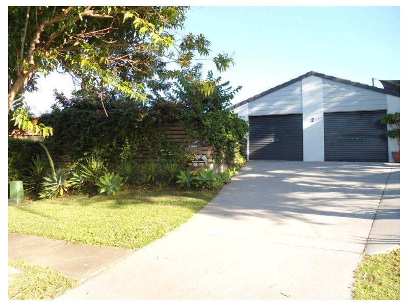2/2 Hollywood Place, Oxenford QLD 4210