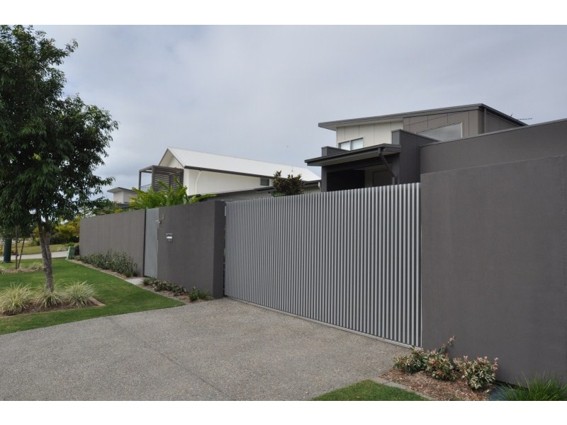 3 Ruthenium Court, Hope Island QLD 4212