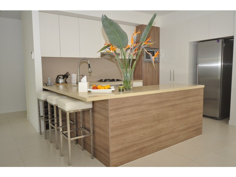 3 Ruthenium Court, Hope Island QLD 4212