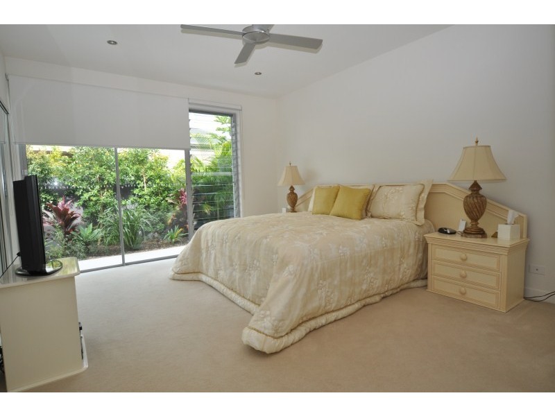 3 Ruthenium Court, Hope Island QLD 4212