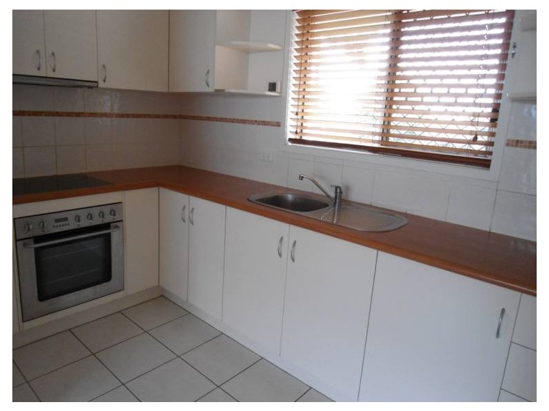 39 Bloodwood Court, Molendinar QLD 4214