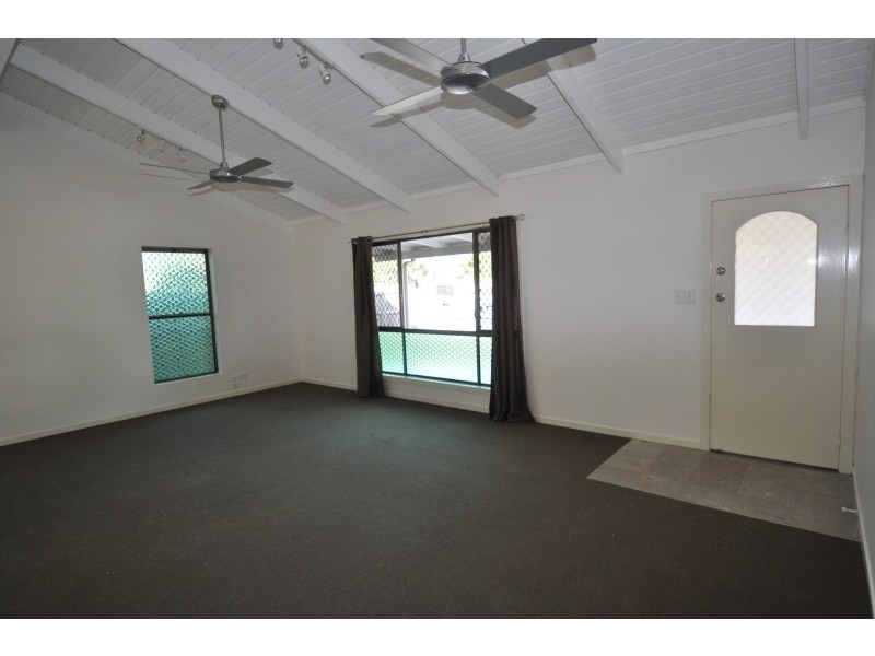 3 Hansford Road, Coombabah QLD 4216