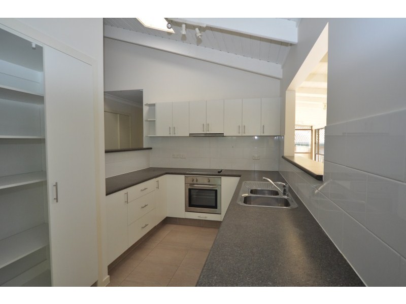 3 Hansford Road, Coombabah QLD 4216