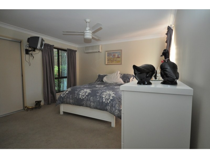 25 Sundown Drive, Paradise Point QLD 4216