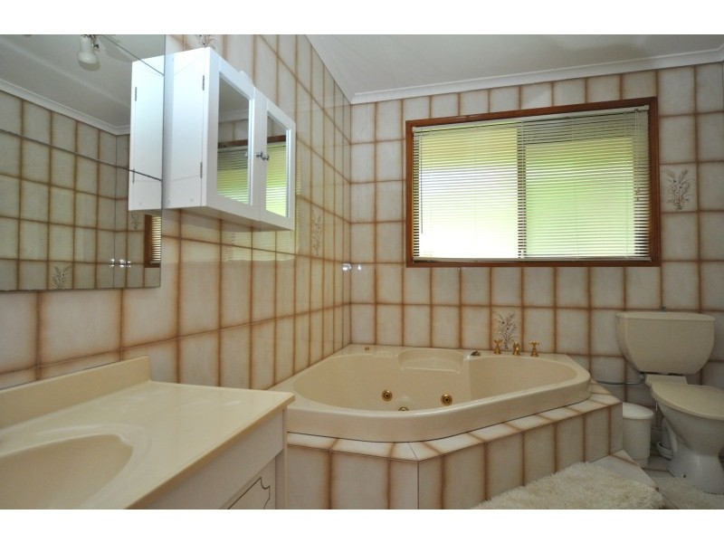 122 Columbus Drive, Hollywell QLD 4216