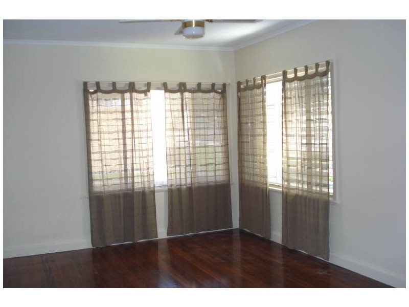55 Turpin Road, Labrador QLD 4215