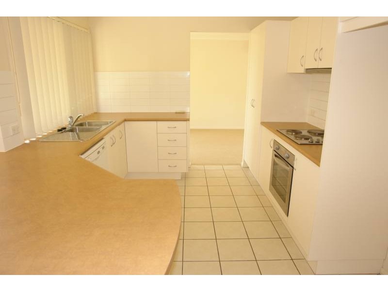 7 Buddy Holly Close, Parkwood QLD 4214