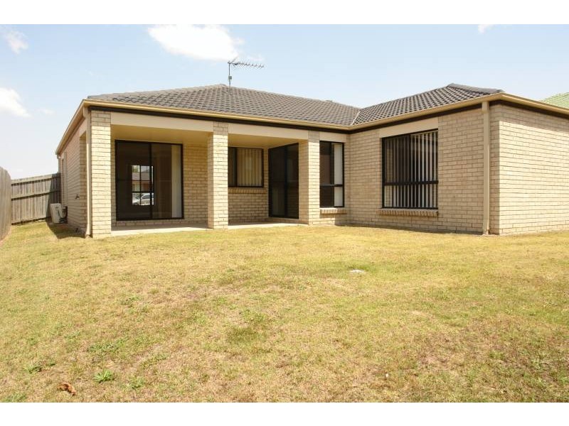 7 Buddy Holly Close, Parkwood QLD 4214