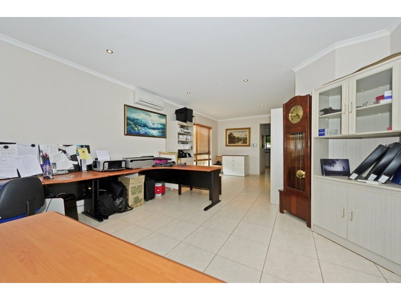 21 Buffalo Crescent, Pacific Pines QLD 4211
