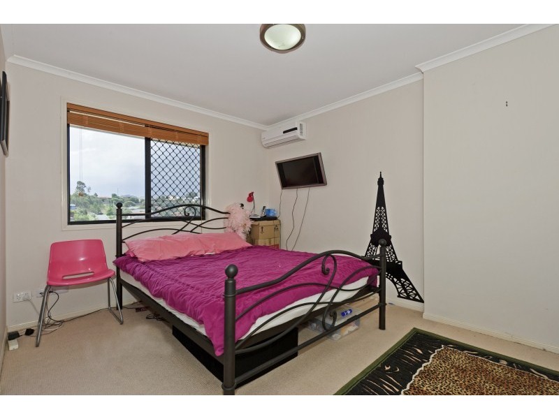 21 Buffalo Crescent, Pacific Pines QLD 4211