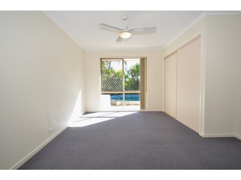 176 Universal Street, Oxenford QLD 4210