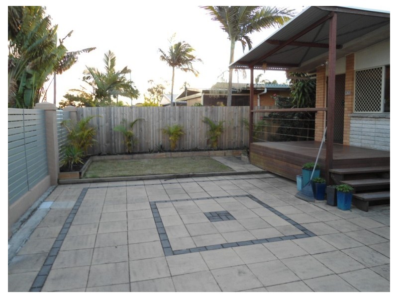 15 Nambur Street, Runaway Bay QLD 4216