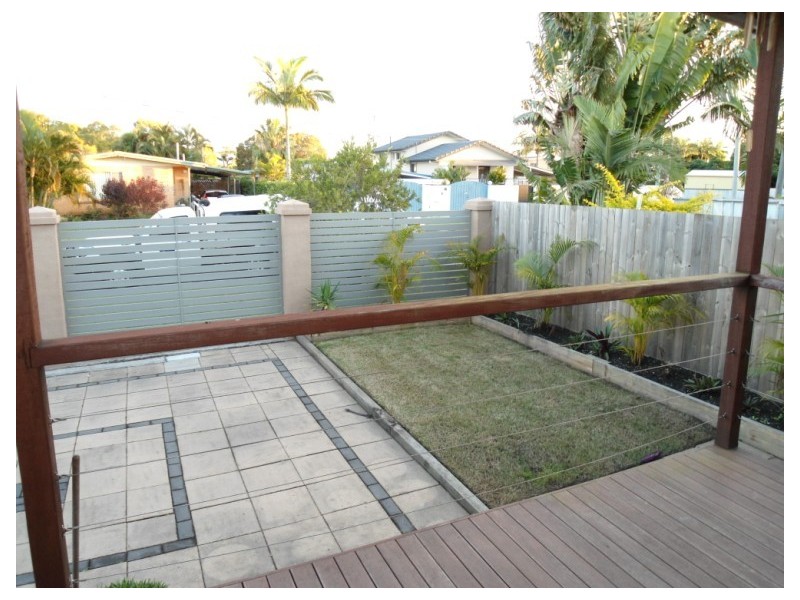 15 Nambur Street, Runaway Bay QLD 4216