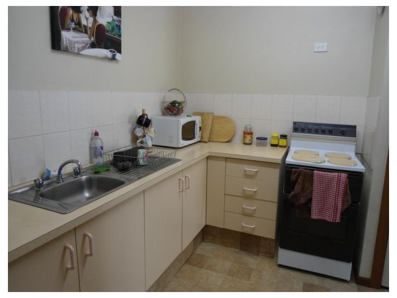 1/3 Dalton Street, Southport QLD 4215