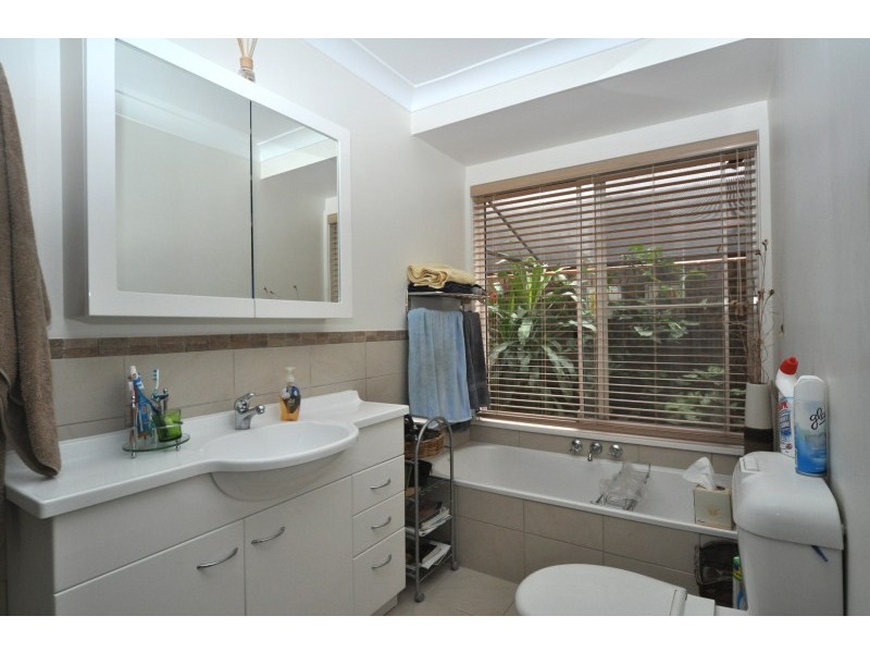 14 Lakefield Crescent, Paradise Point QLD 4216