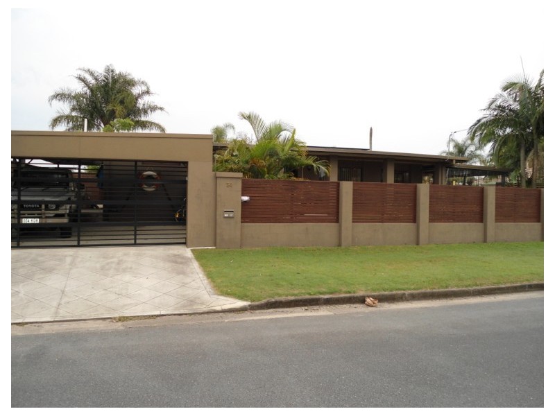 34 Thrush Avenue, Paradise Point QLD 4216