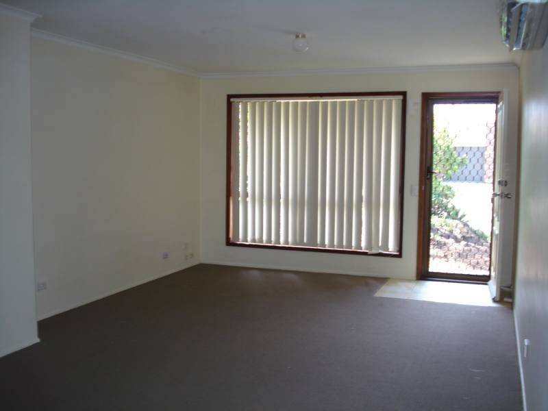 1/42 Kangaroo Avenue, Coombabah QLD 4216