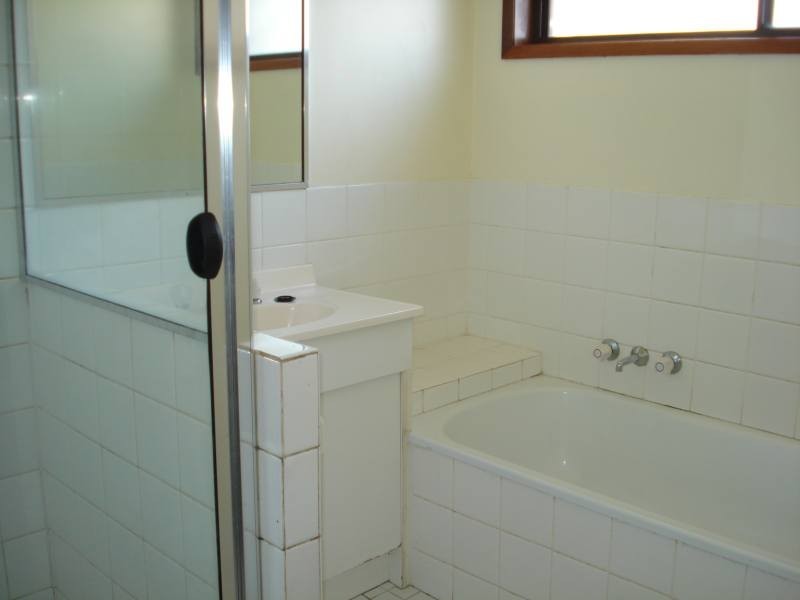 1/42 Kangaroo Avenue, Coombabah QLD 4216