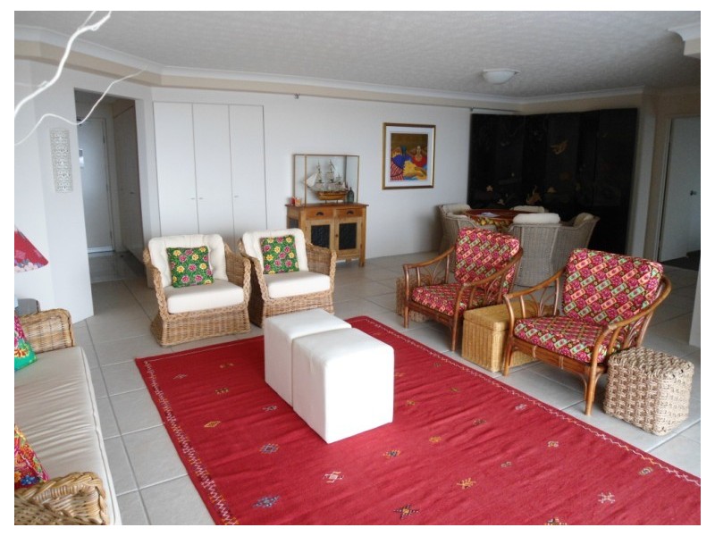 28/7 Oatland Esplanade, Runaway Bay QLD 4216