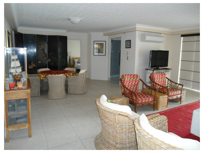 28/7 Oatland Esplanade, Runaway Bay QLD 4216