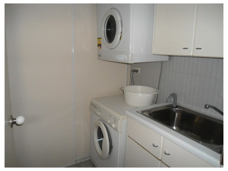 28/7 Oatland Esplanade, Runaway Bay QLD 4216