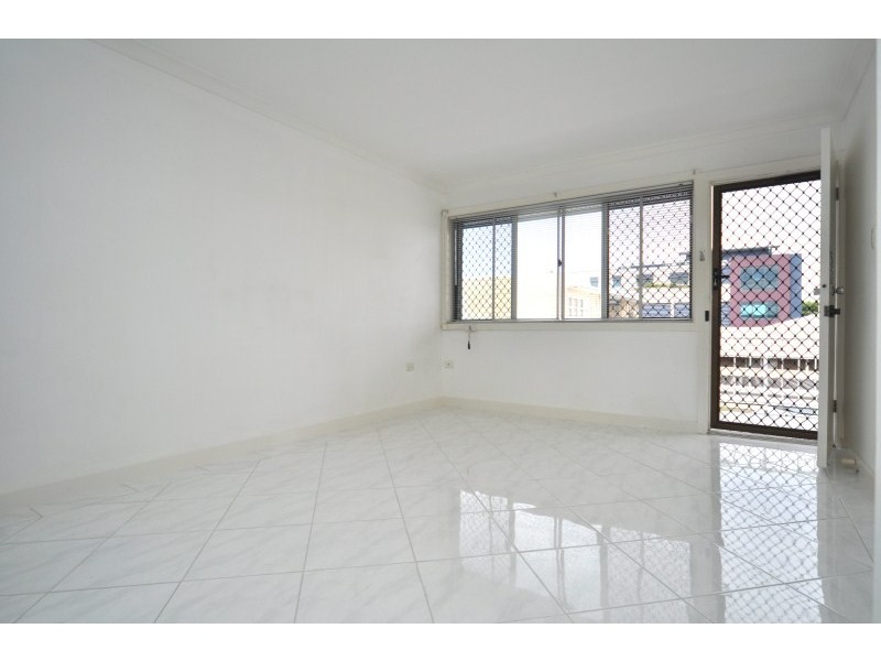 7/10 Railway Street, Southport QLD 4215