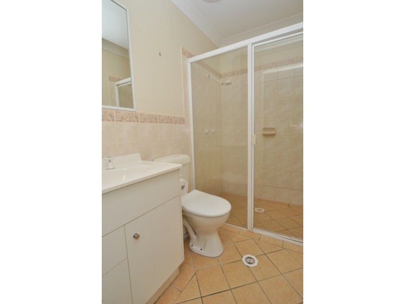 1/229 Government Road, Labrador QLD 4215