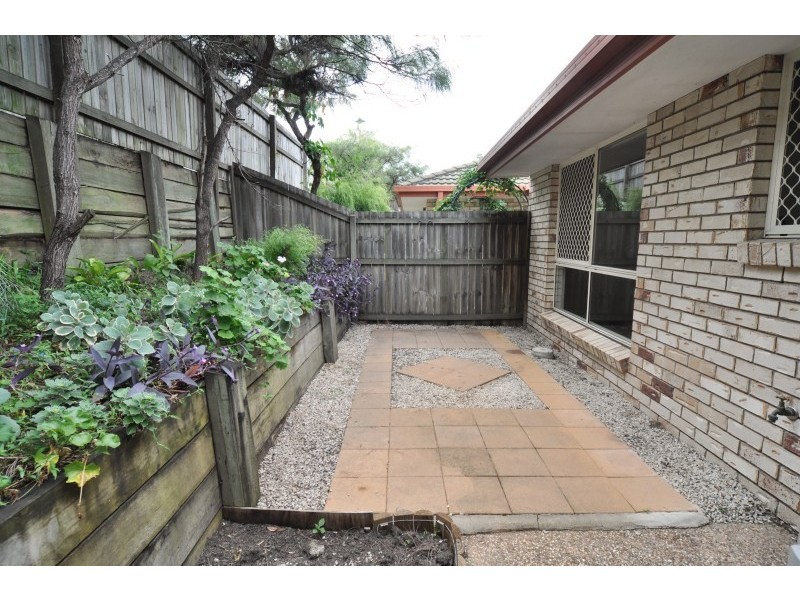 1/229 Government Road, Labrador QLD 4215