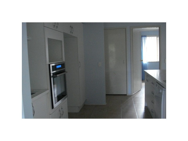 9 Monroe Court, Oxenford QLD 4210