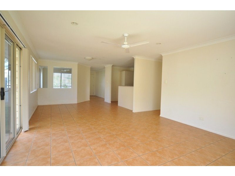 22 Gemini Circuit, Molendinar QLD 4214