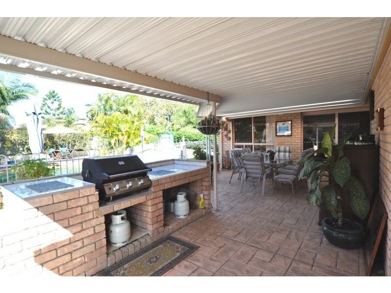 67 Monterey Keys Drive, Monterey Keys QLD 4212