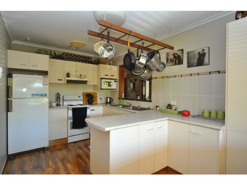 16 St Nicholas Street, Runaway Bay QLD 4216