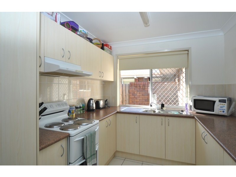 2/1 Trevor Drive, Coombabah QLD 4216