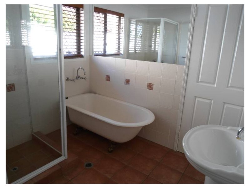 41 Sundown Drive, Paradise Point QLD 4216