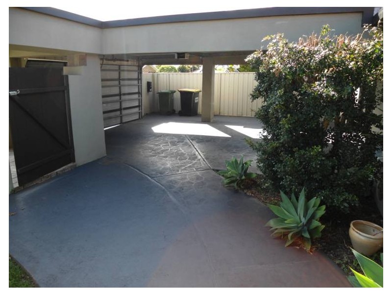 41 Sundown Drive, Paradise Point QLD 4216