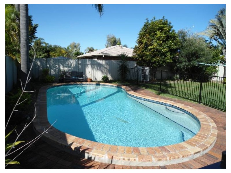 41 Sundown Drive, Paradise Point QLD 4216